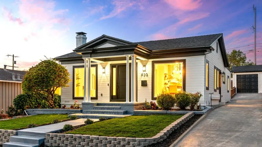 930 Laguna Avenue, Burlingame, California 94010