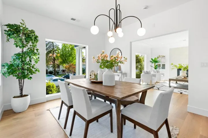 930 Laguna Avenue, Burlingame, California 94010