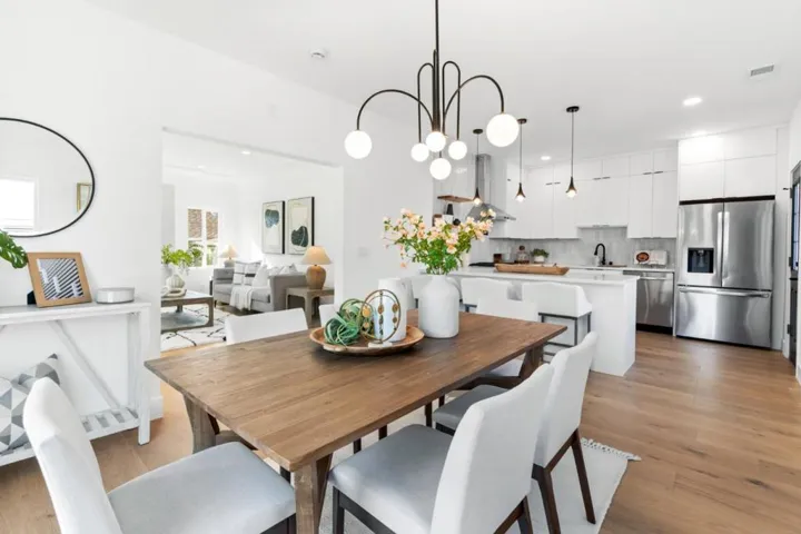 930 Laguna Avenue, Burlingame, California 94010