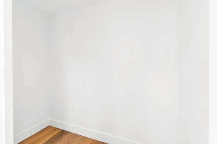 930 Laguna Avenue, Burlingame, California 94010