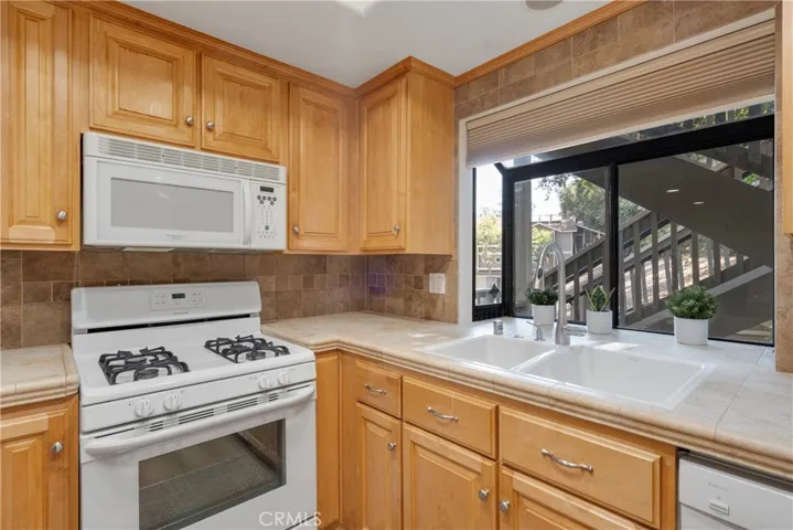 540 Ophir Circle, San Dimas, California 91773