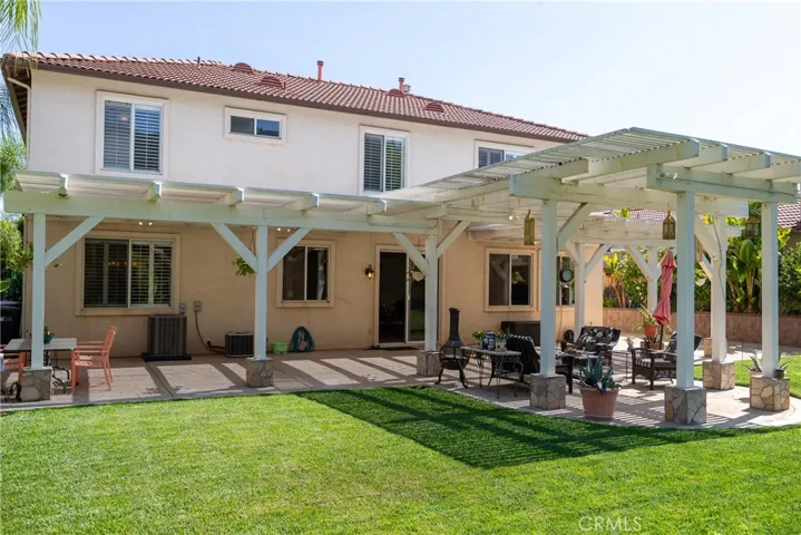 922 Feather Peak Drive, Corona, California 92882