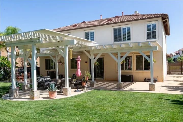 922 Feather Peak Drive, Corona, California 92882