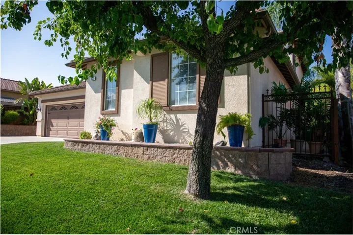 922 Feather Peak Drive, Corona, California 92882