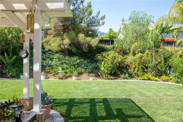 922 Feather Peak Drive, Corona, California 92882