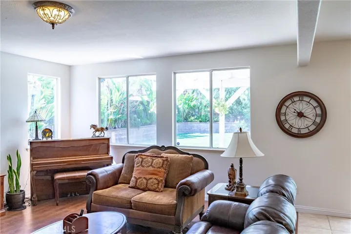 922 Feather Peak Drive, Corona, California 92882