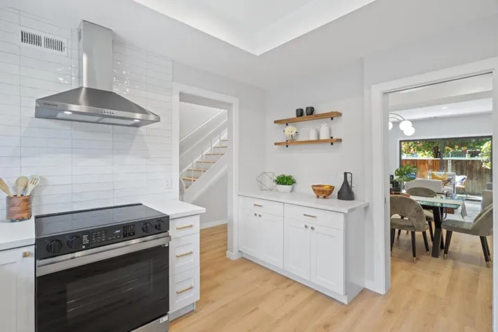 855 Lynx Lane, Foster City, California 94404