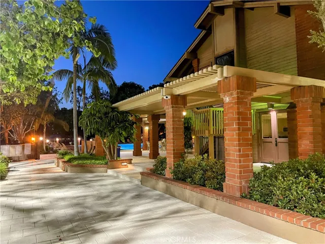 1 Ninos, Irvine, California 92620