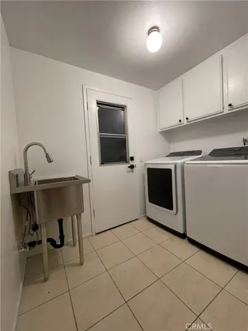 1 Ninos, Irvine, California 92620