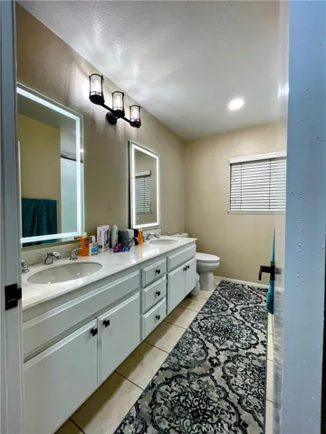 1 Ninos, Irvine, California 92620