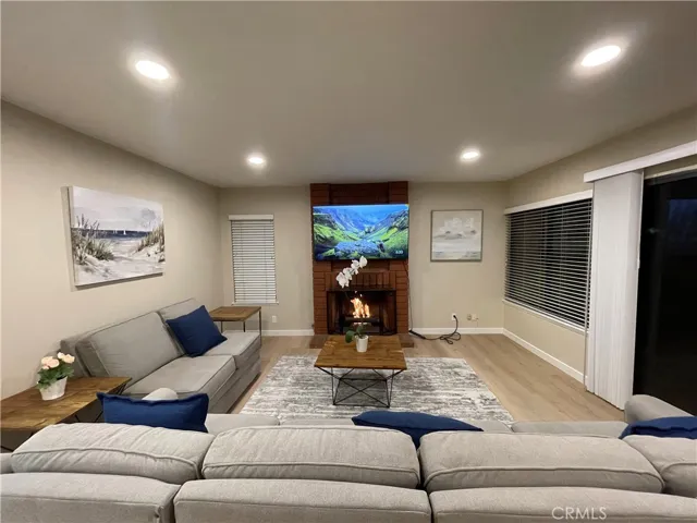 1 Ninos, Irvine, California 92620