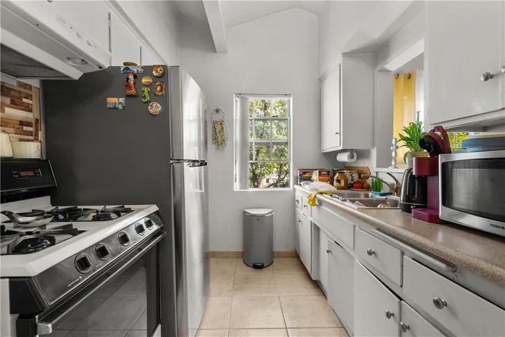 712 W Doran Street, Glendale, California 91203