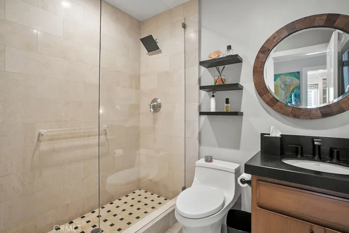 409 Poinsettia Avenue, Corona Del Mar, California 92625