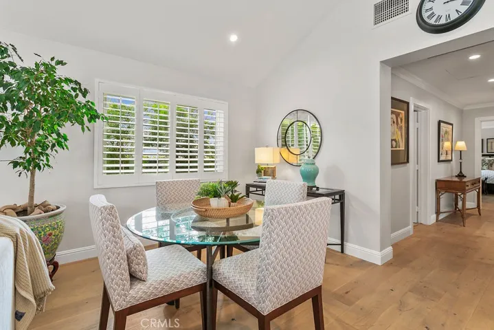 409 Poinsettia Avenue, Corona Del Mar, California 92625