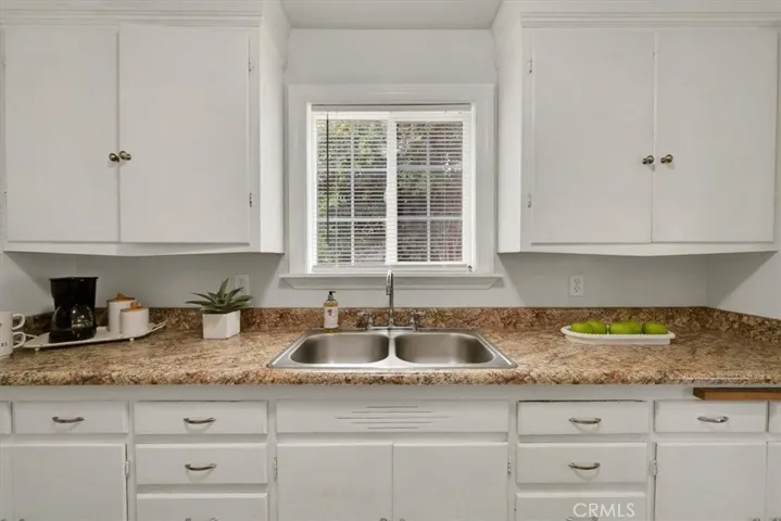 164 S Lawrence Avenue, Yuba City, California 95991