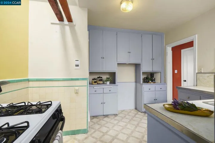 2030 Rivera Street, San Francisco, California 94116-1717
