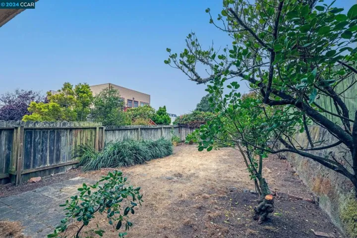 2030 Rivera Street, San Francisco, California 94116-1717