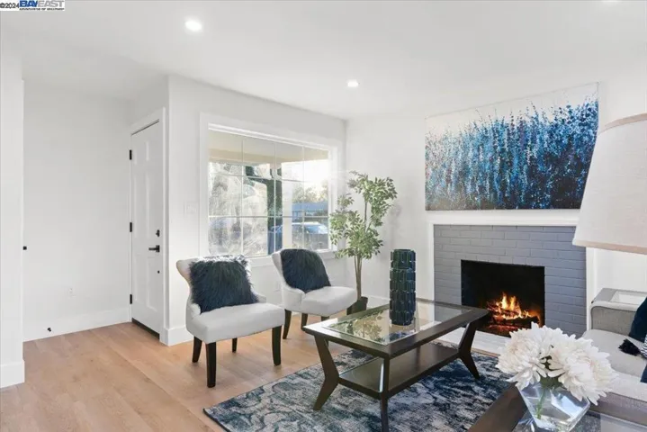 17004 Via Andeta, San Lorenzo, California 94580