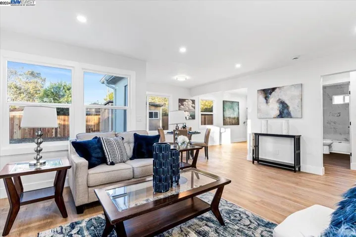 17004 Via Andeta, San Lorenzo, California 94580