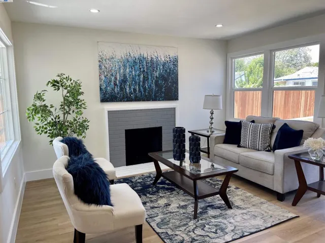 17004 Via Andeta, San Lorenzo, California 94580