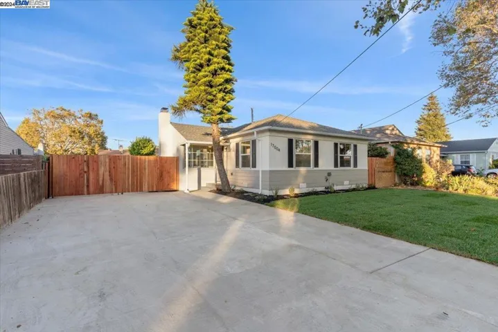 17004 Via Andeta, San Lorenzo, California 94580