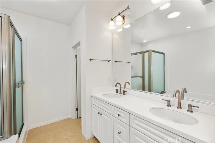 42 Talisman, Irvine, California 92620