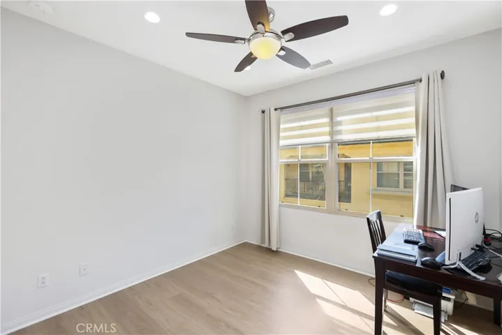 Secondary bedroom