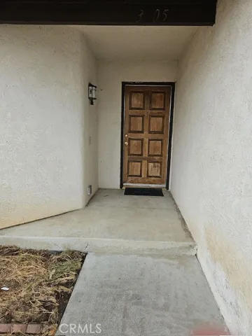 3905 White Lane, Bakersfield, California 93309