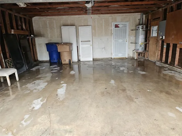3905 White Lane, Bakersfield, California 93309