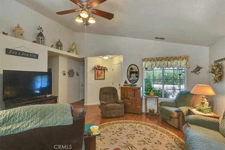 533 Tharp Road, Yuba City, California 95993