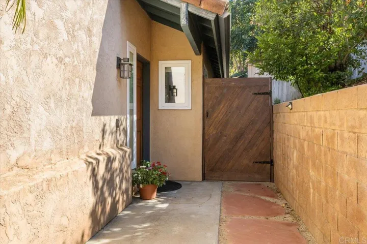 1808 Loreto Gln, Escondido, California 92027