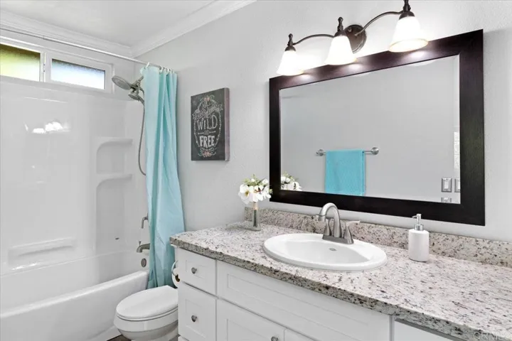 1808 Loreto Gln, Escondido, California 92027