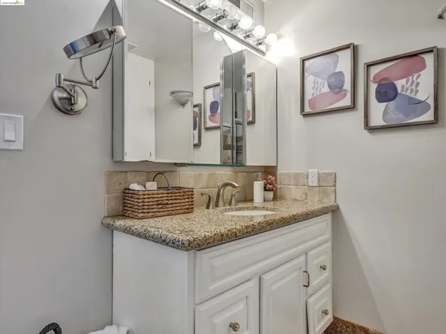 330 Vernon St 306, Oakland, California 94610