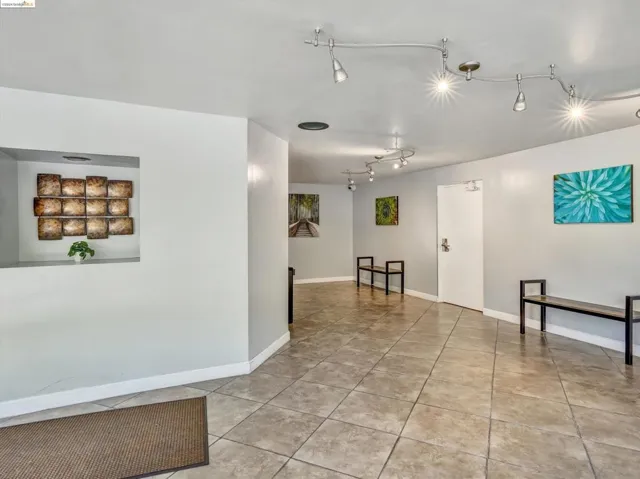 330 Vernon St 306, Oakland, California 94610