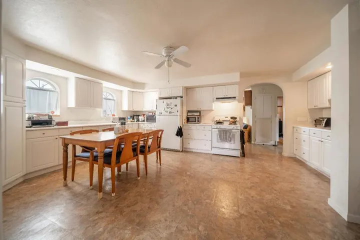 1082 Shamrock Drive, Campbell, California 95008
