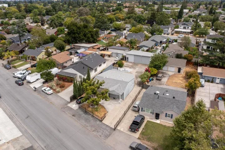 1082 Shamrock Drive, Campbell, California 95008