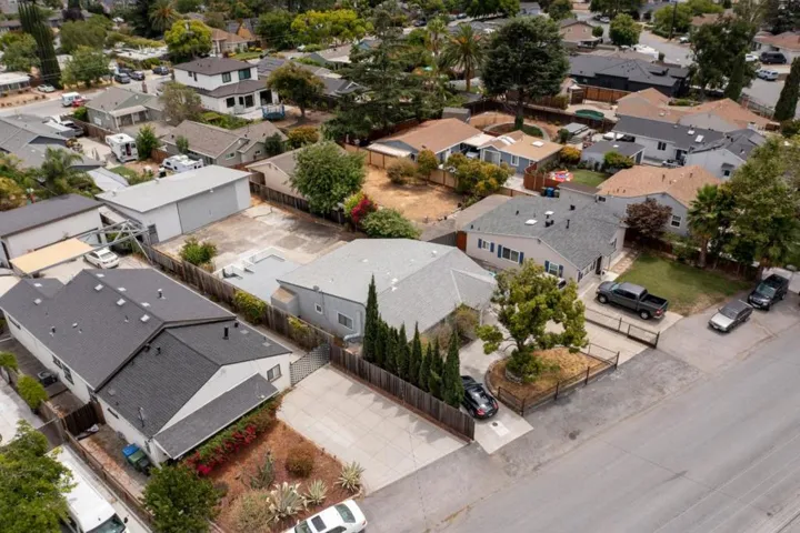 1082 Shamrock Drive, Campbell, California 95008