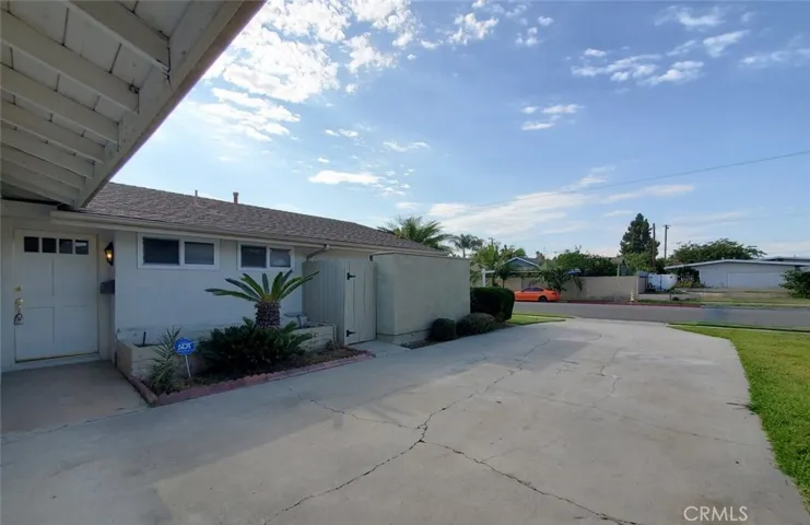 10230 Cunningham Avenue, Westminster, California 92683