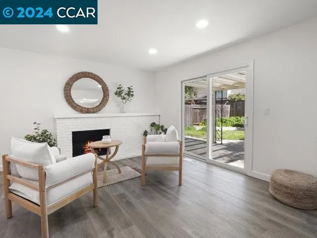 1530 American Beauty Dr, Concord, California 94521