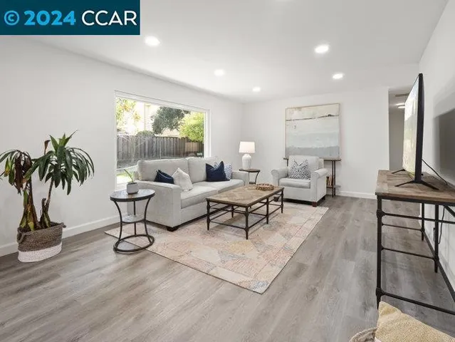 1530 American Beauty Dr, Concord, California 94521