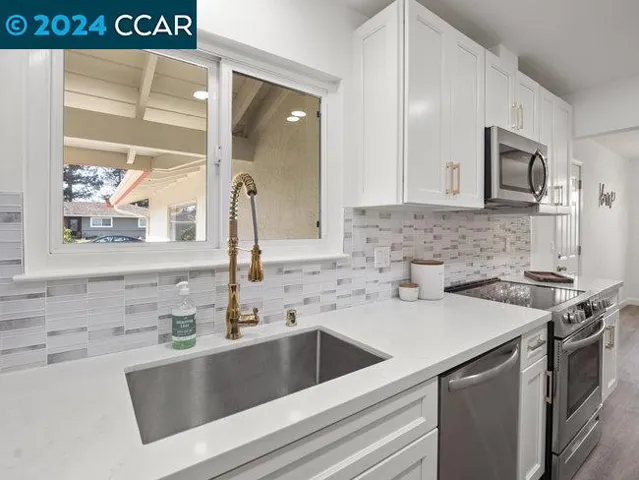 1530 American Beauty Dr, Concord, California 94521