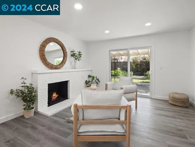1530 American Beauty Dr, Concord, California 94521