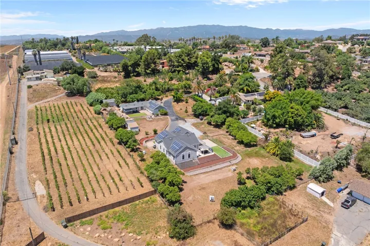 394 Hill Court, Fallbrook, California 92028