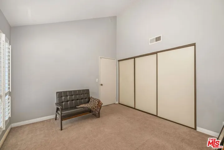 5811 Woodman Avenue 1, Van Nuys, California 91401