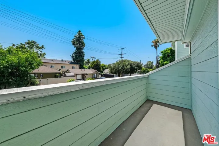 5811 Woodman Avenue 1, Van Nuys, California 91401