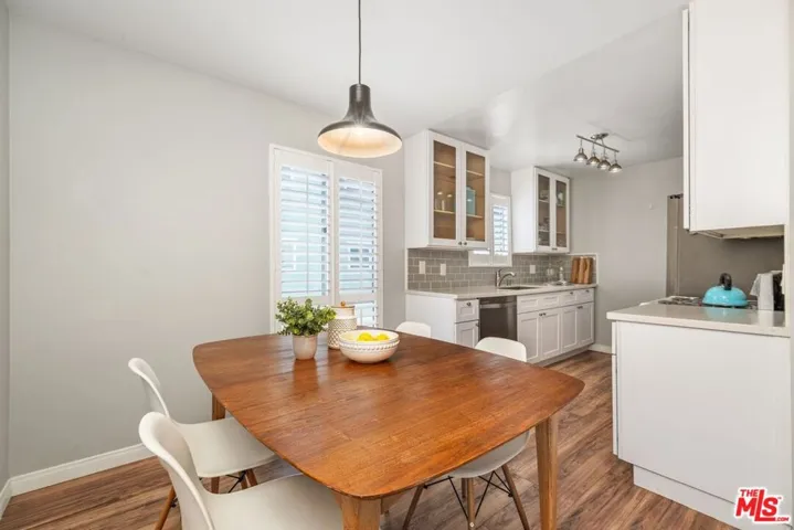 5811 Woodman Avenue 1, Van Nuys, California 91401
