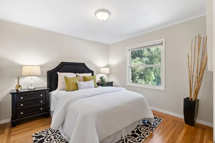 1825 Alameda De Las Pulgas, Redwood City, California 94061