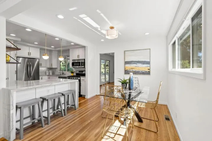 1825 Alameda De Las Pulgas, Redwood City, California 94061