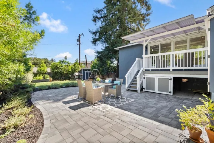 1825 Alameda De Las Pulgas, Redwood City, California 94061