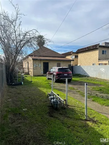 230 Eye Street, Bakersfield, California 93304
